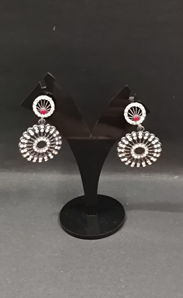 Trendy silver oxidized drop earring