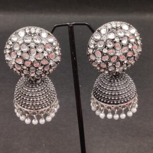 Trending Silver oxidized stone stud