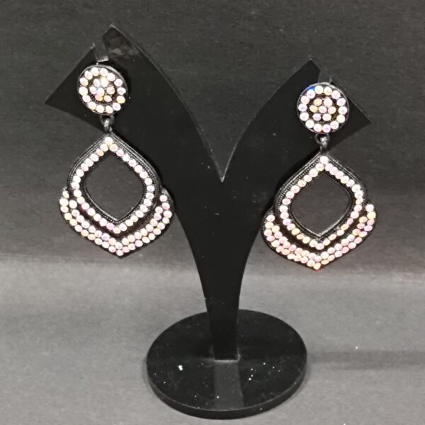 Trendy Black metal with white stone drop earring