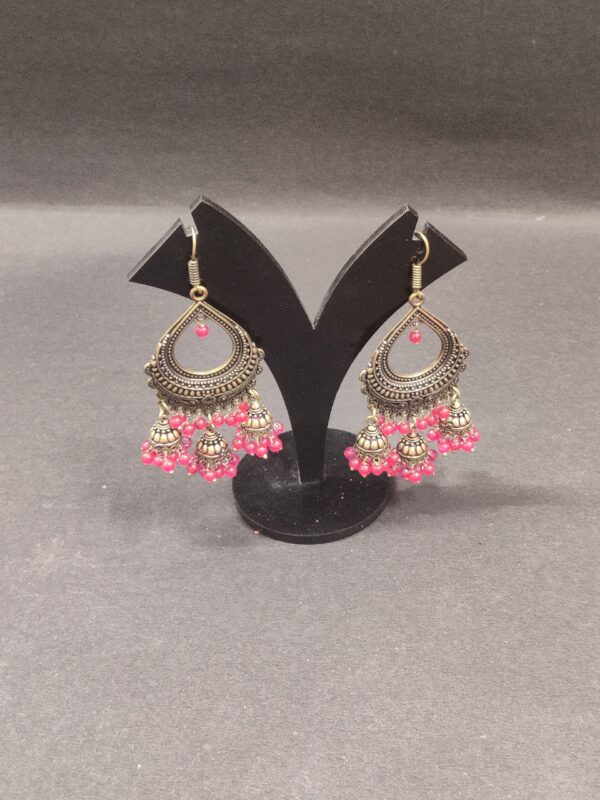 Trending Gold Hook Chanbali