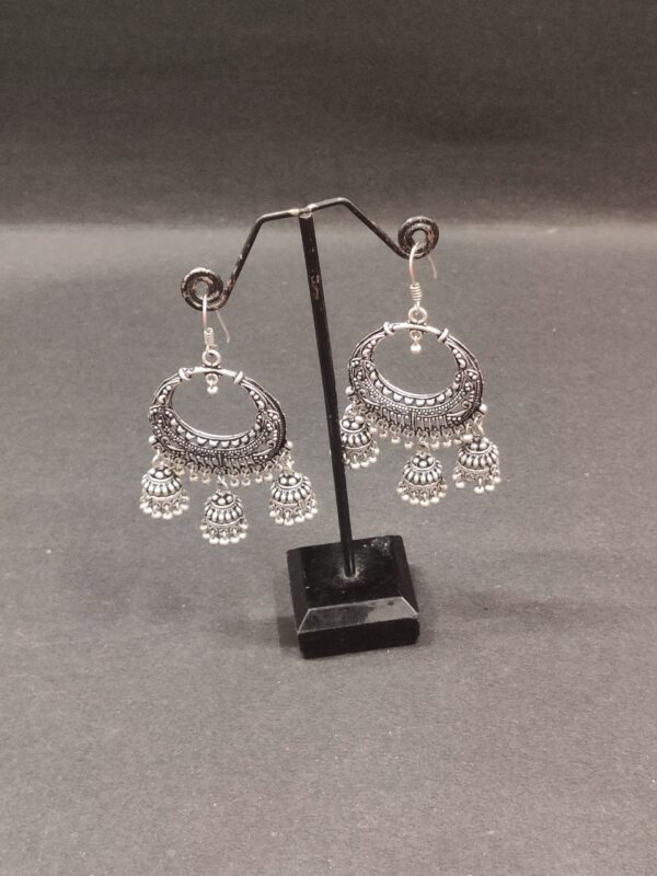 Trending Gold Hook Chanbali